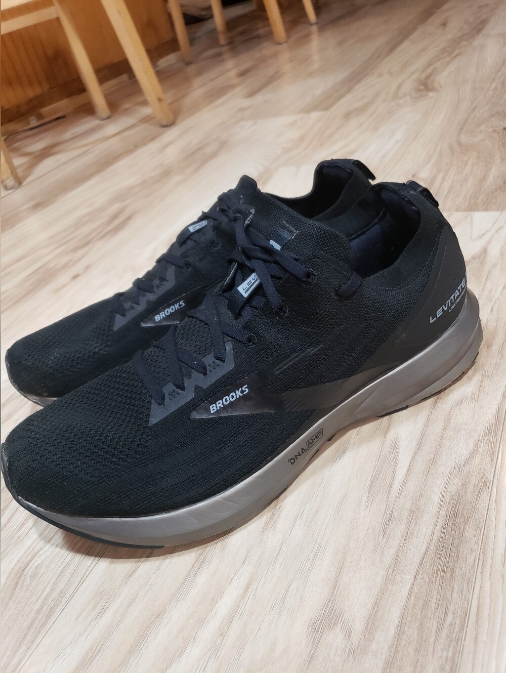 Brooks Levitate Running Shoes Men 12 Black